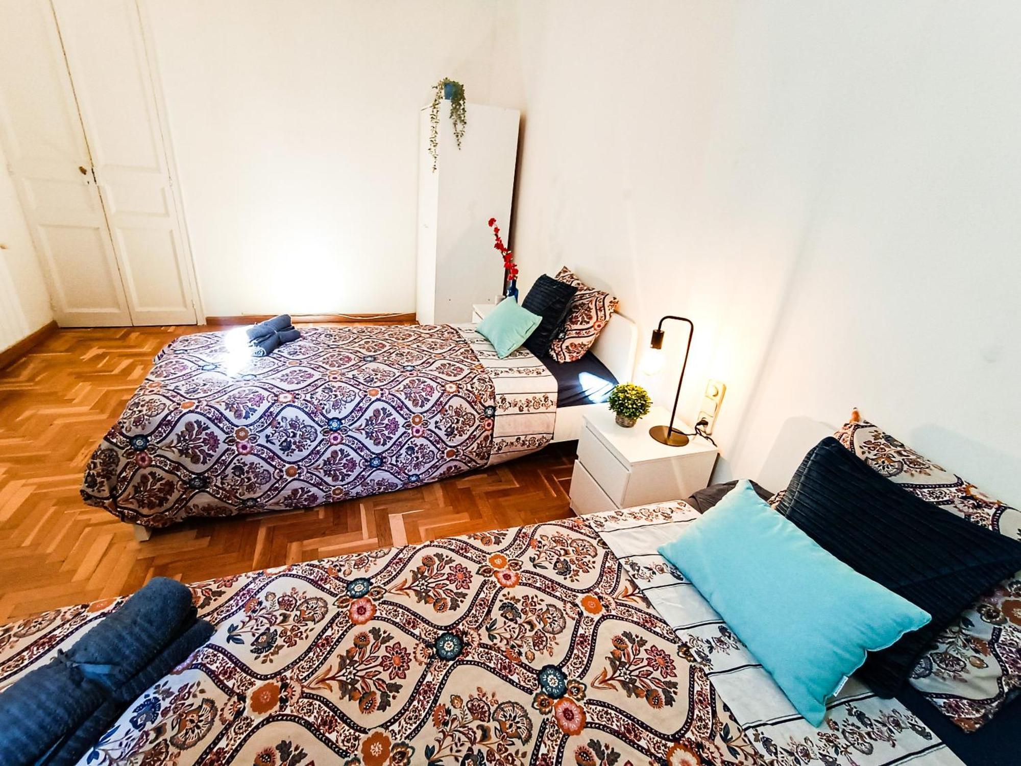 - Casanova Hostel *