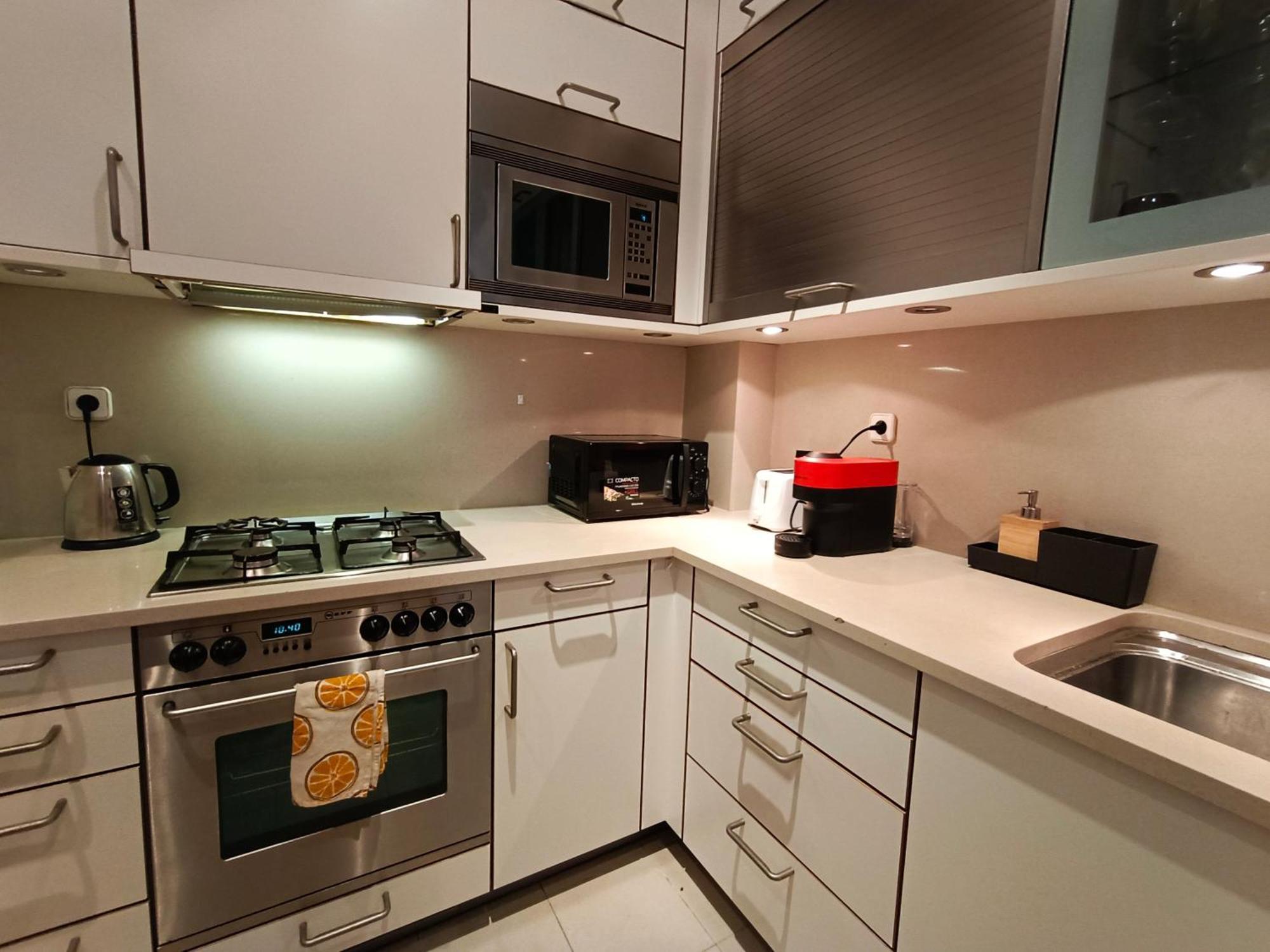 - Casanova Hostel Barcelona